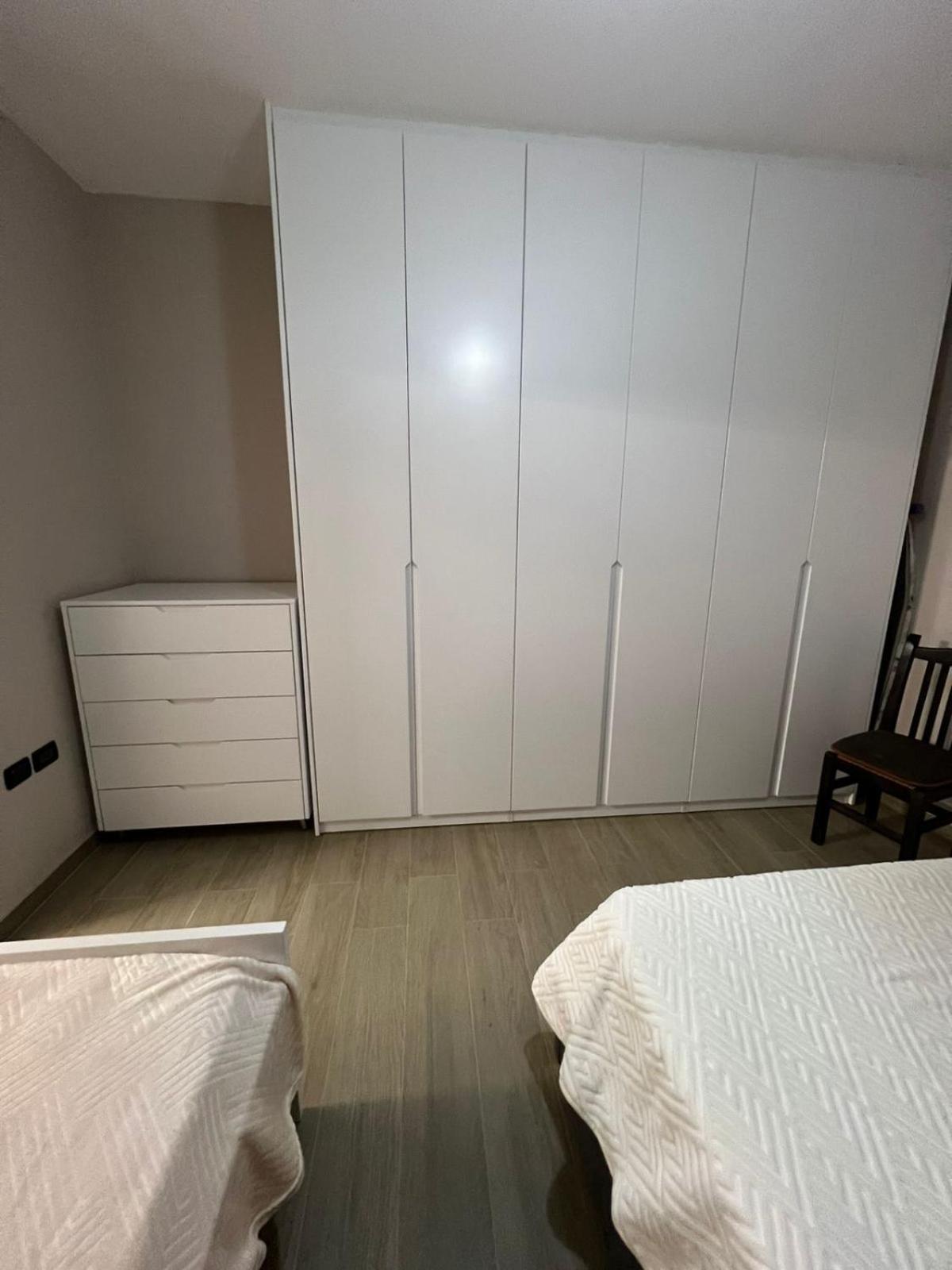 Large Apartment Вльора Екстер'єр фото